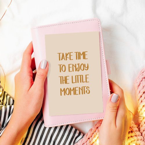 Moments_mockup